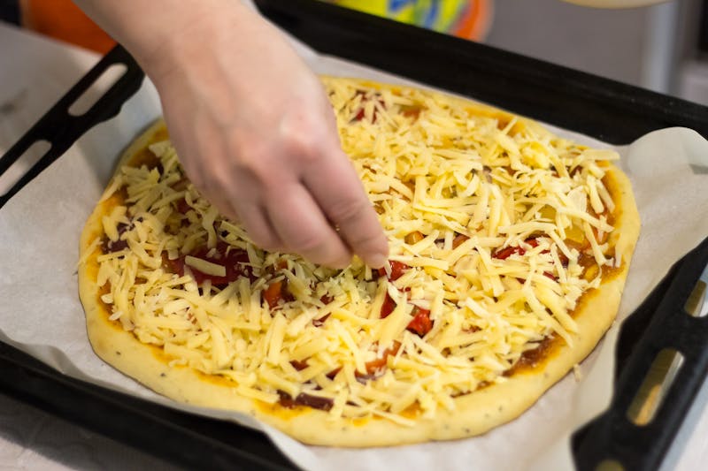 Date night pizza combo bundle at Jet's pizza
